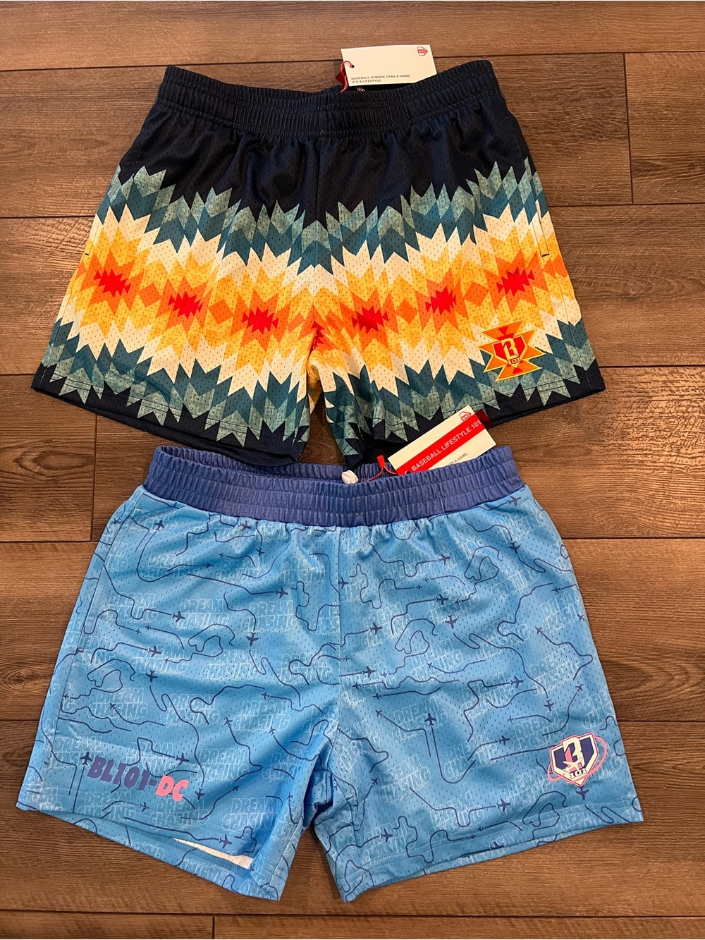 NWT Two Baseball Lifestyle 101 Shorts Small